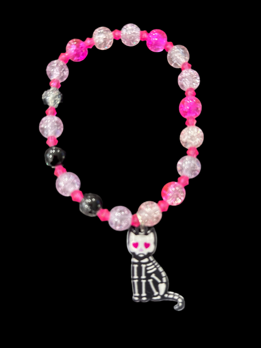 Spooky Kitty glass bead bracelet